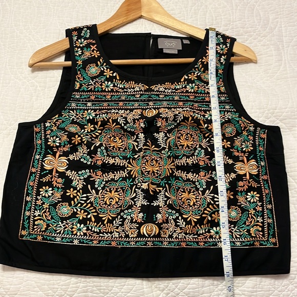 Anthropologie Berbera Boho Embroidered Beaded Crop Top Vanessa Virginia Small - Picture 7 of 10